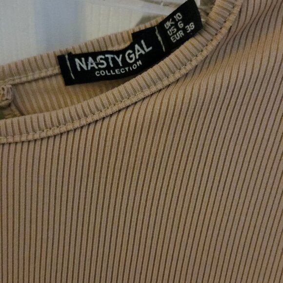 Nasty Gal Long Sleeved Jumpsuit - Picture 3 of 3